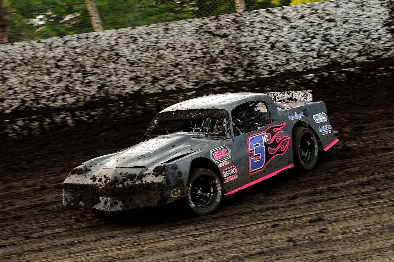 The #3JC sliding through the corner